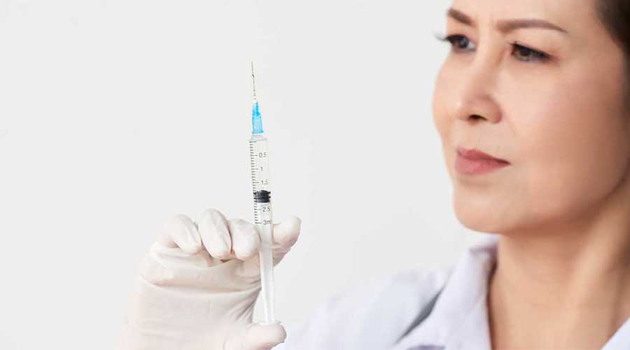 Kim tiêm thường với đầu kim siêu nhỏ có thể giúp tiêm chính xác vào vị trí mong muốn